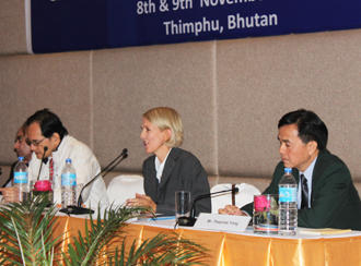 12.2010 DW-AKADEMIE Medienentwicklung Asien Bhutan Medien-Konferenz 01